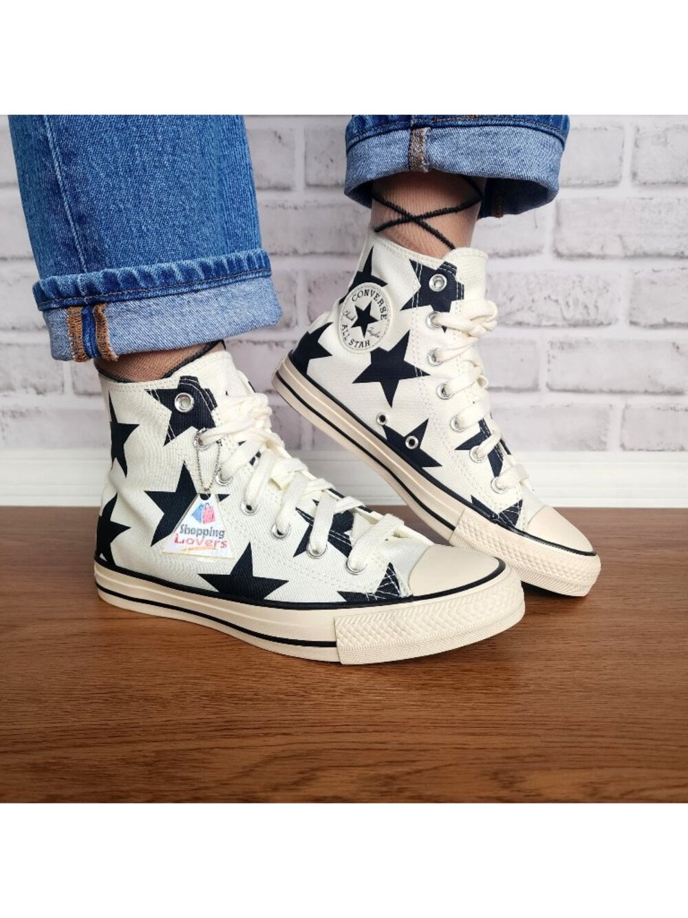 ⭐CONVERSE Chuck Taylor All Star Large Stars 7.5 Womens Shoes White Black A09898F